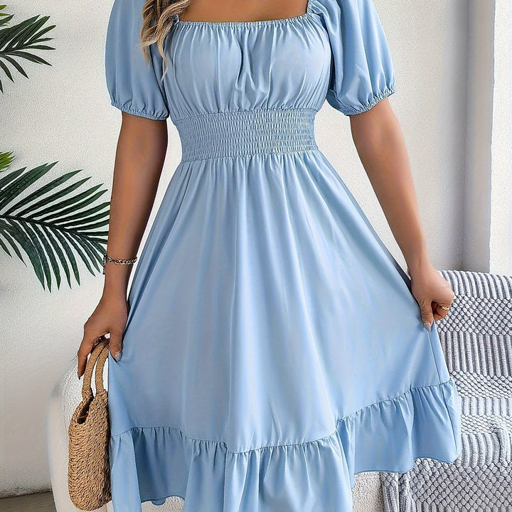 Petronila | Vestido a-line con escote cuadrado y ruedo con vuelo