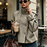 Yusara | Chaqueta cropped pata de gallo con cuello alto
