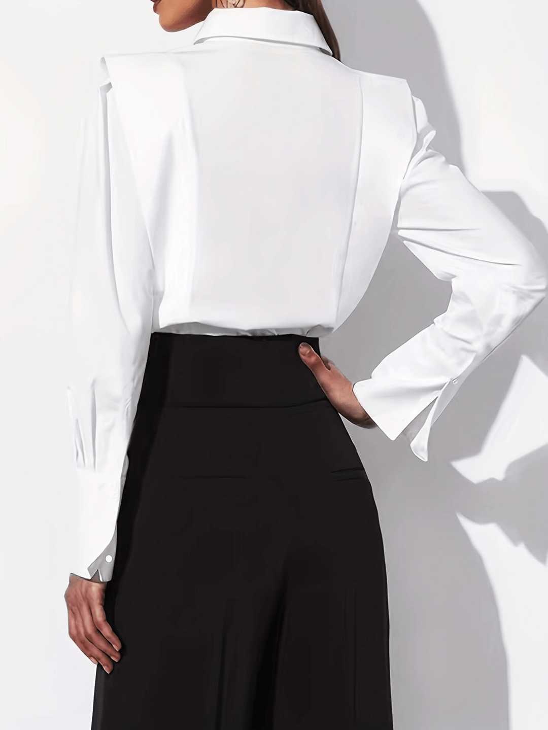 Filomena | Camisa de botones con hombros estructurados