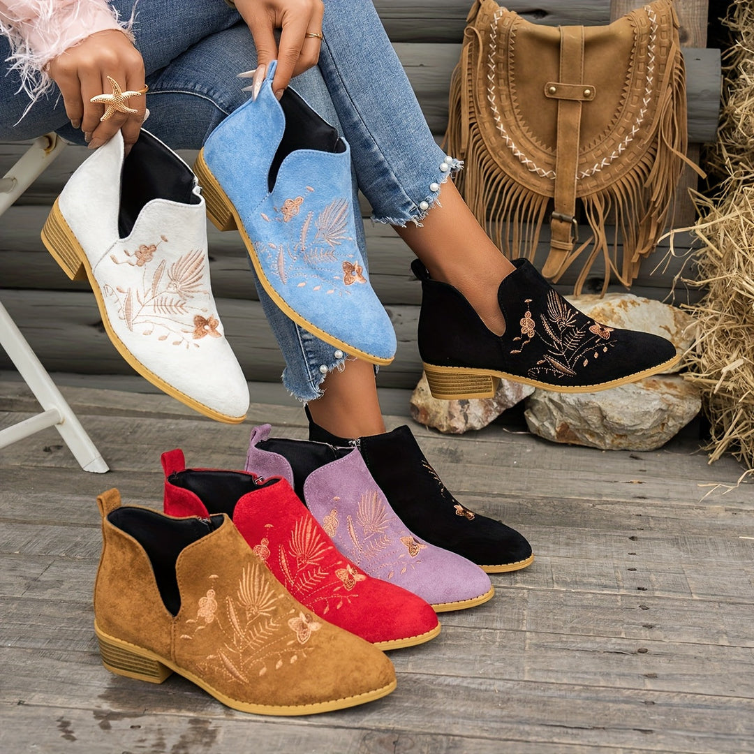 María Elisa | Botines bordados de taco bajo