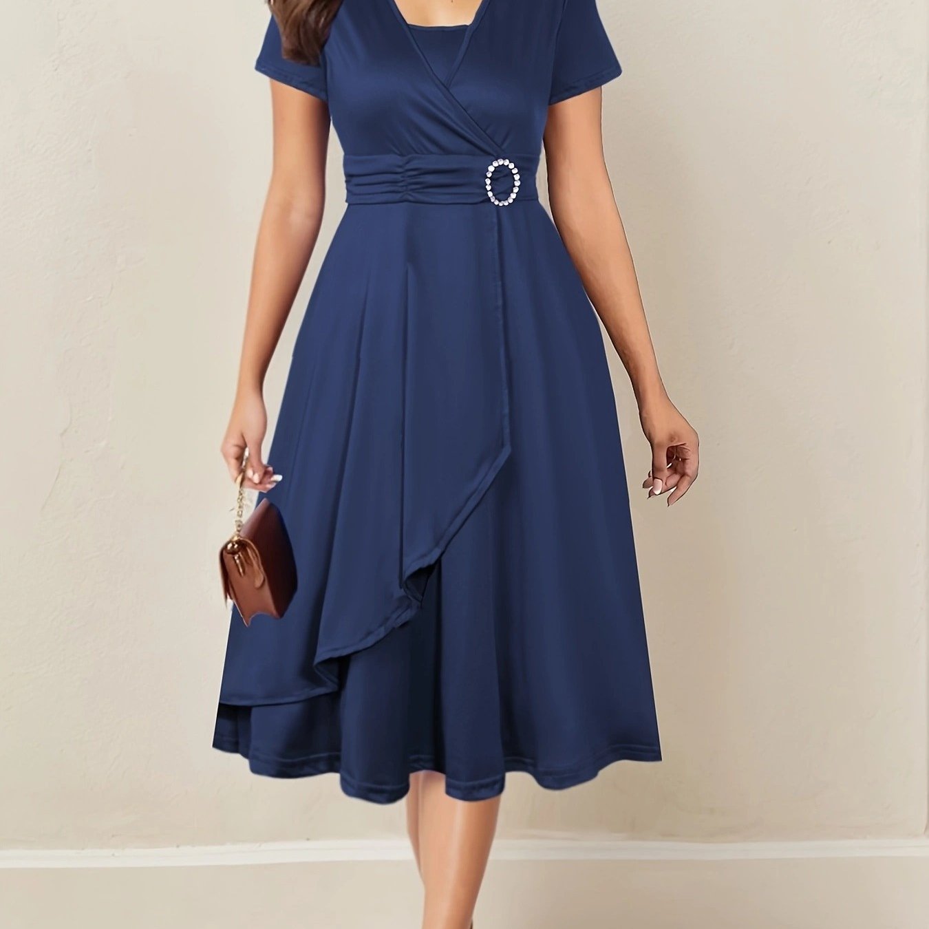 Elena | Vestido Midi Cruzado con Cinturón Elegante