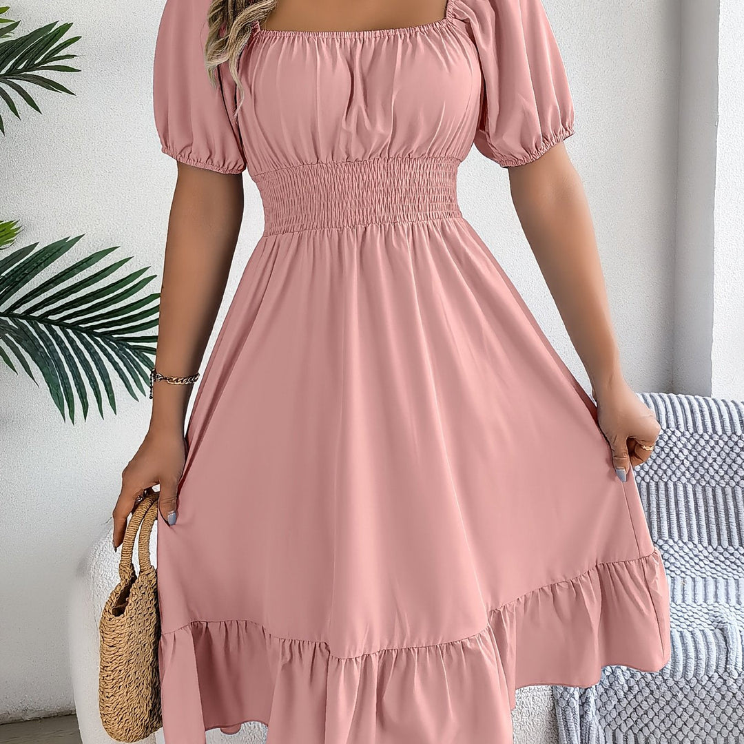 Petronila | Vestido a-line con escote cuadrado y ruedo con vuelo
