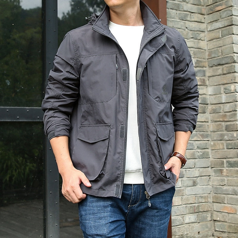 Fernando | Chaqueta utilitaria con capucha