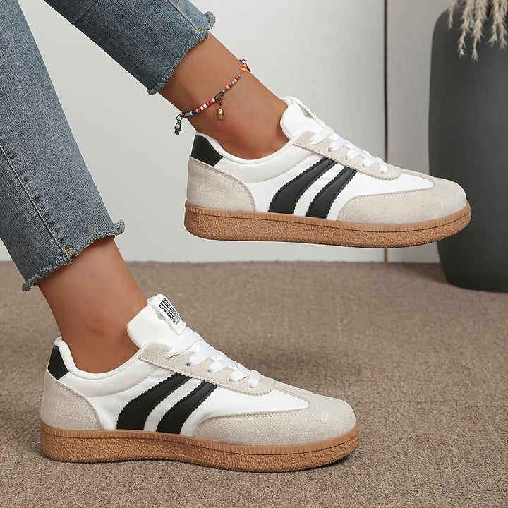 Rayenlaf | Zapatillas con cordones y franjas laterales