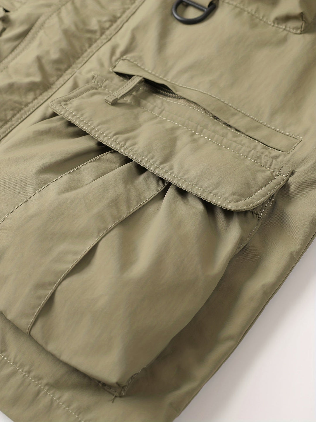 Norberto | Chaqueta multibolsillos con capucha desmontable