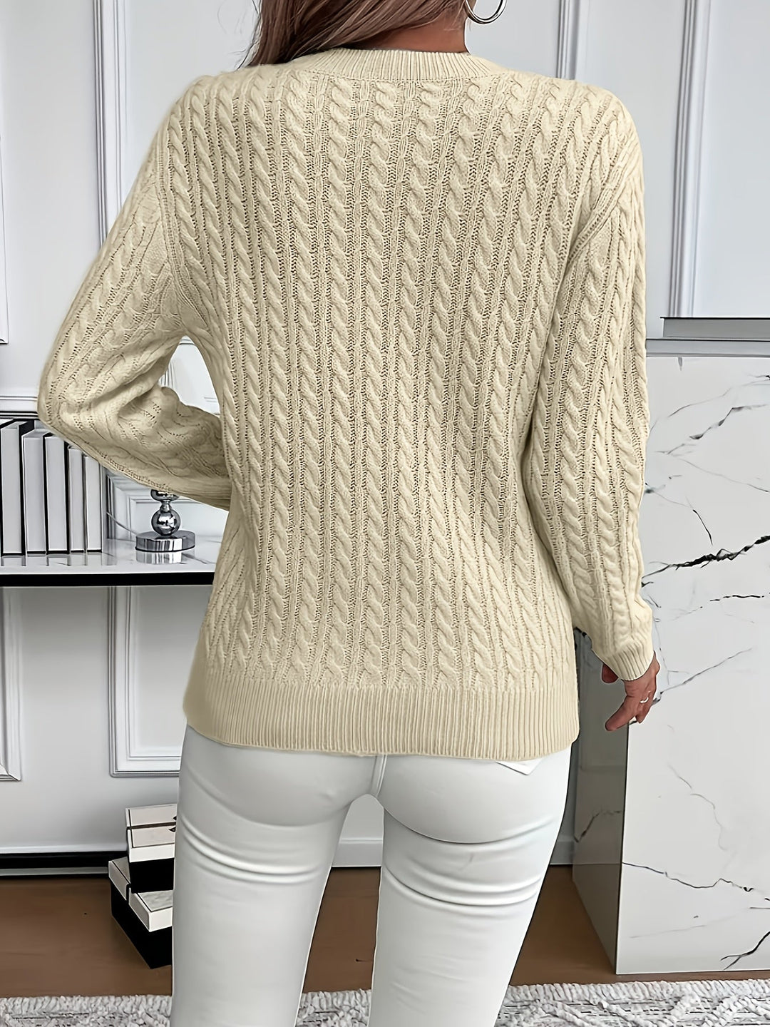 Saskia | Sweater de punto trenzado cuello redondo