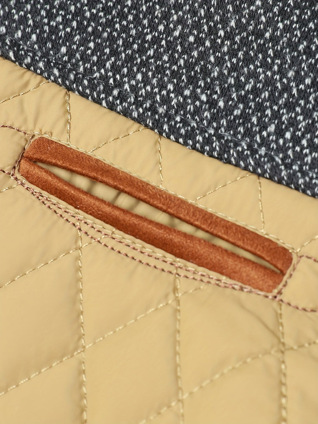 Raúl | Chaqueta acolchada con cuello alto