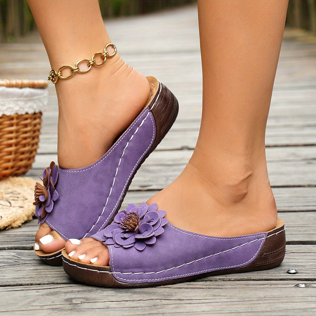 Arlette | Sandalias con flor y plataforma tipo cuña