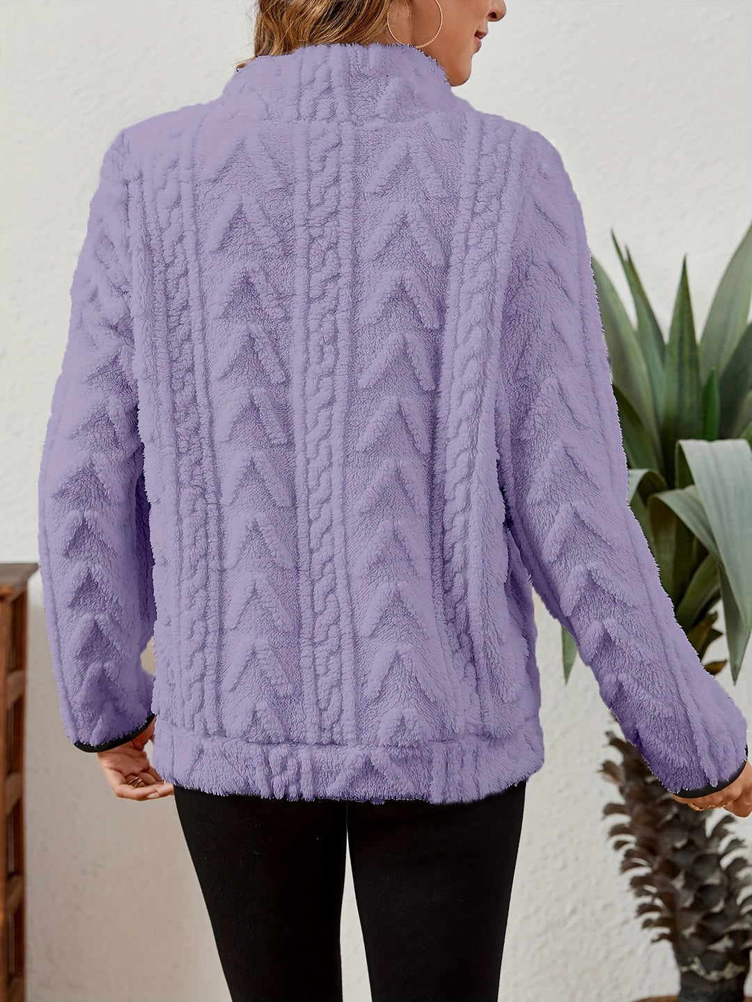Manuela | Pullover texturado con media cremallera