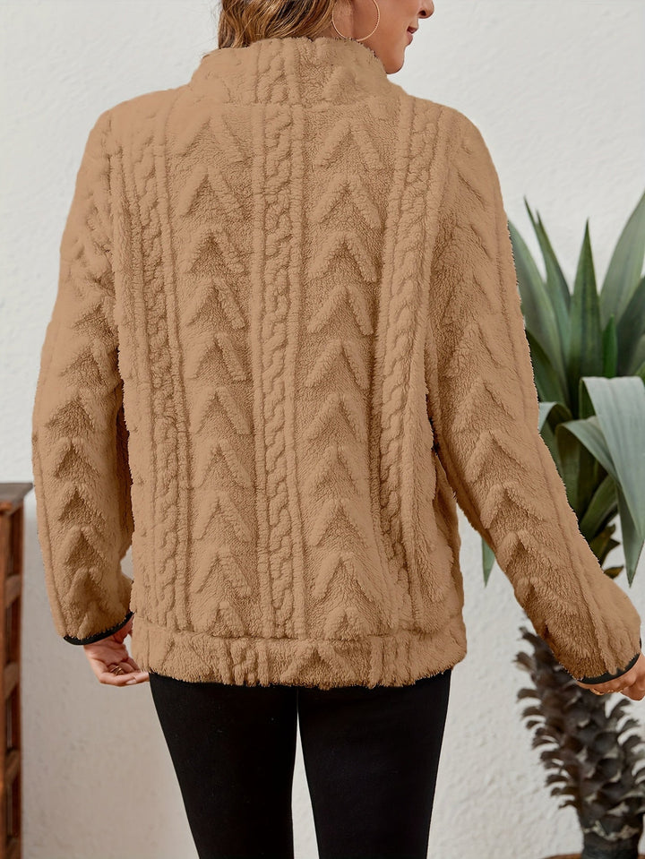 Manuela | Pullover texturado con media cremallera