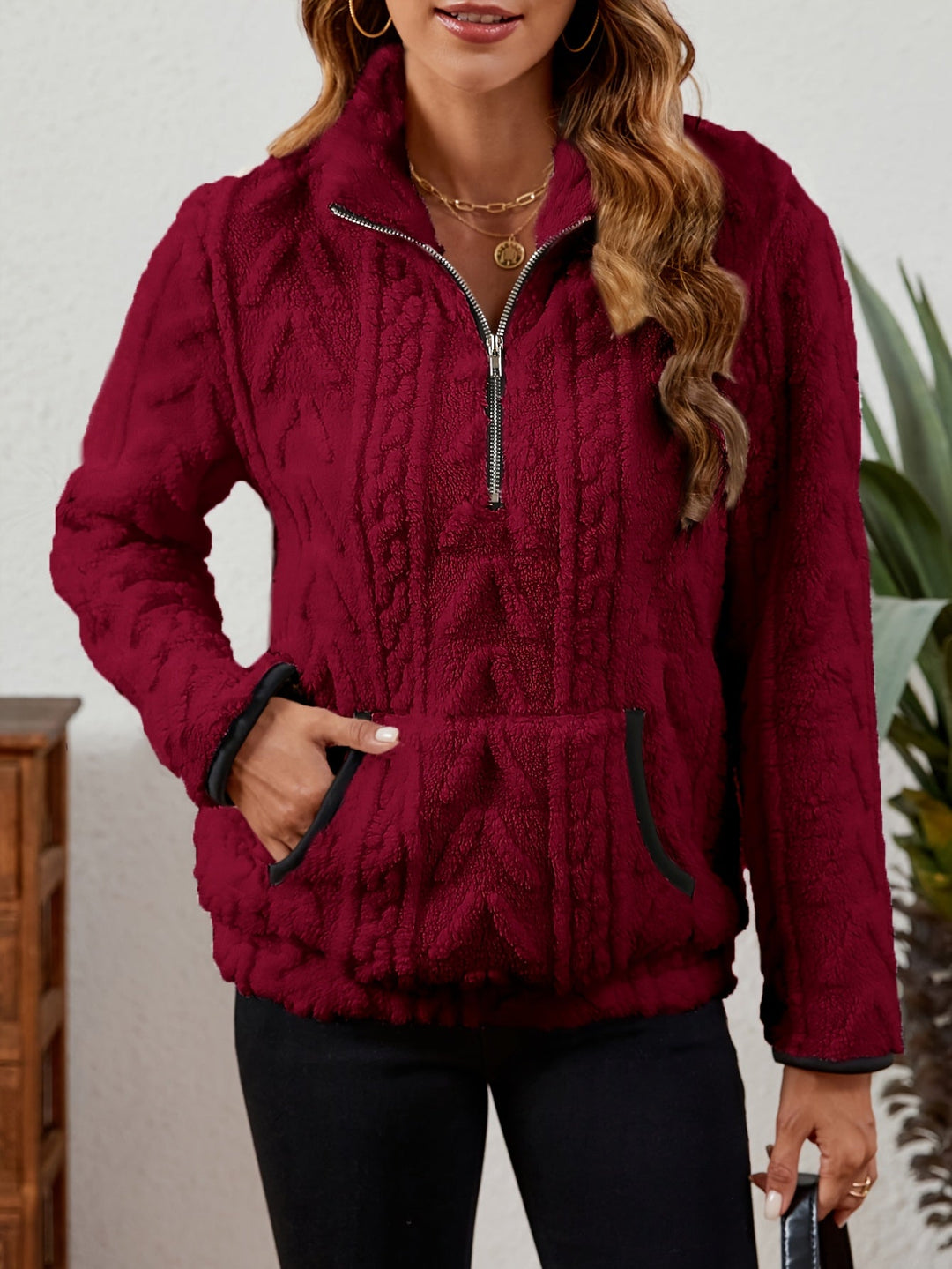 Manuela | Pullover texturado con media cremallera