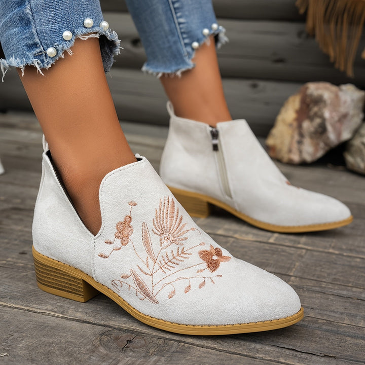 María Elisa | Botines bordados de taco bajo