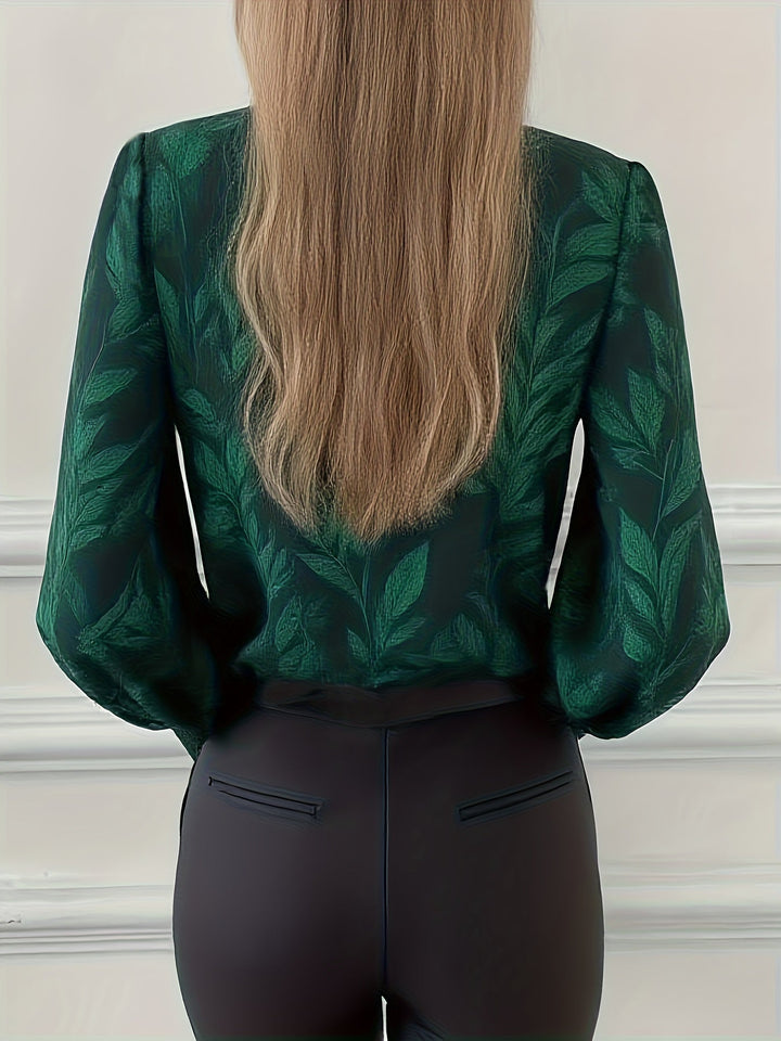 Magdalena | Blusa escote V con estampado de hojas