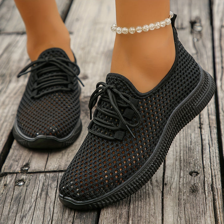 Yanella | Zapatillas caladas con cordones