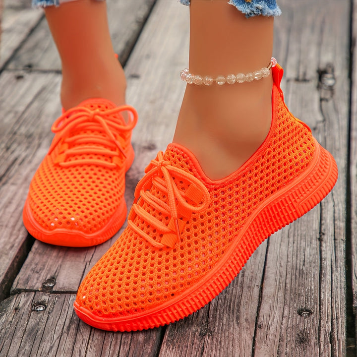 Yanella | Zapatillas caladas con cordones