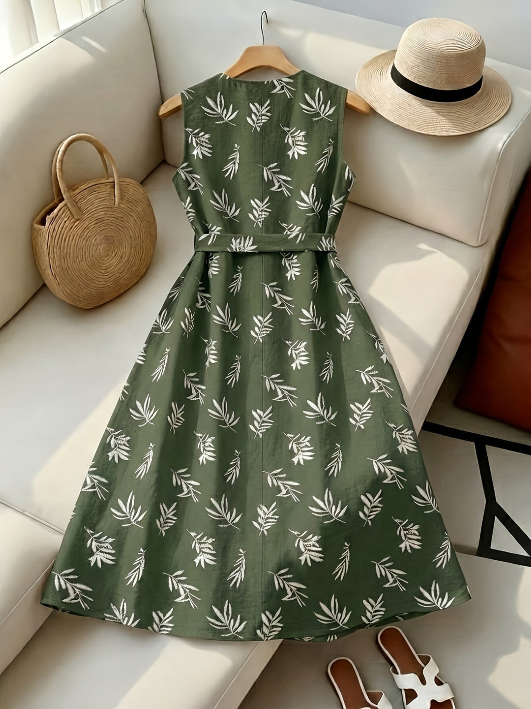 Ludmila | Vestido midi sin mangas con cinturón