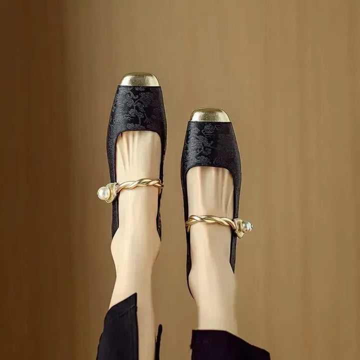 Berenice | Zapatos mary jane con tira trenzada y perla