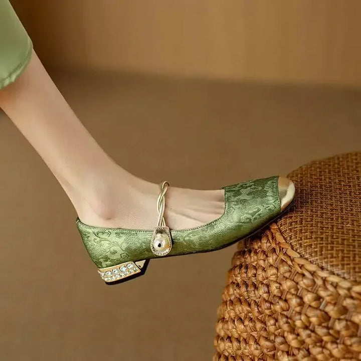 Berenice | Zapatos mary jane con tira trenzada y perla