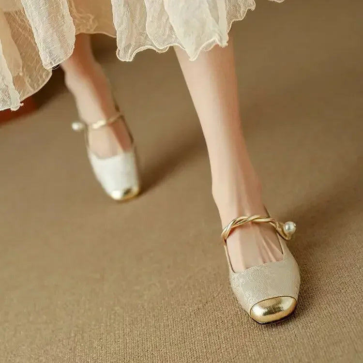 Berenice | Zapatos mary jane con tira trenzada y perla