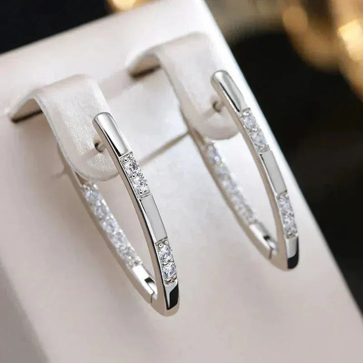 Paz | Aros elegantes con circones
