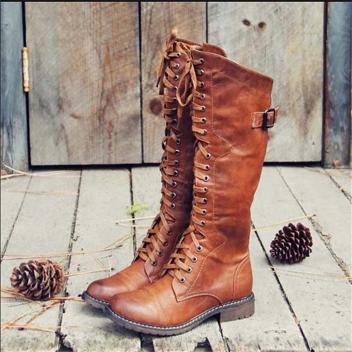 Andrea Paz | Botas altas acordonadas estilo ecuestre