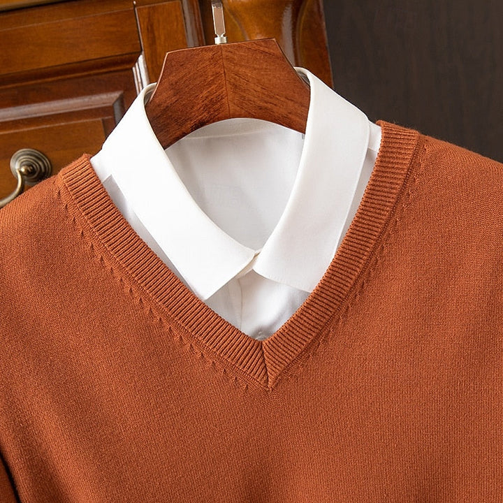 Armando | Sweater cuello V clásico