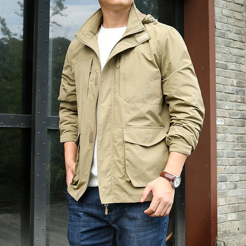 Fernando | Chaqueta utilitaria con capucha
