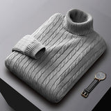 Kurt | Sweater cuello alto de punto trenzado